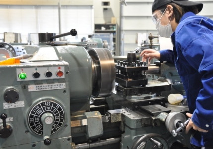 CƠ HỘI VIỆC LÀM NGÀNH GIA CÔNG CƠ KHÍ TẠI NHẬT | LƯƠNG ỔN ĐỊNH - MÔI TRƯỜNG HIỆN ĐẠI